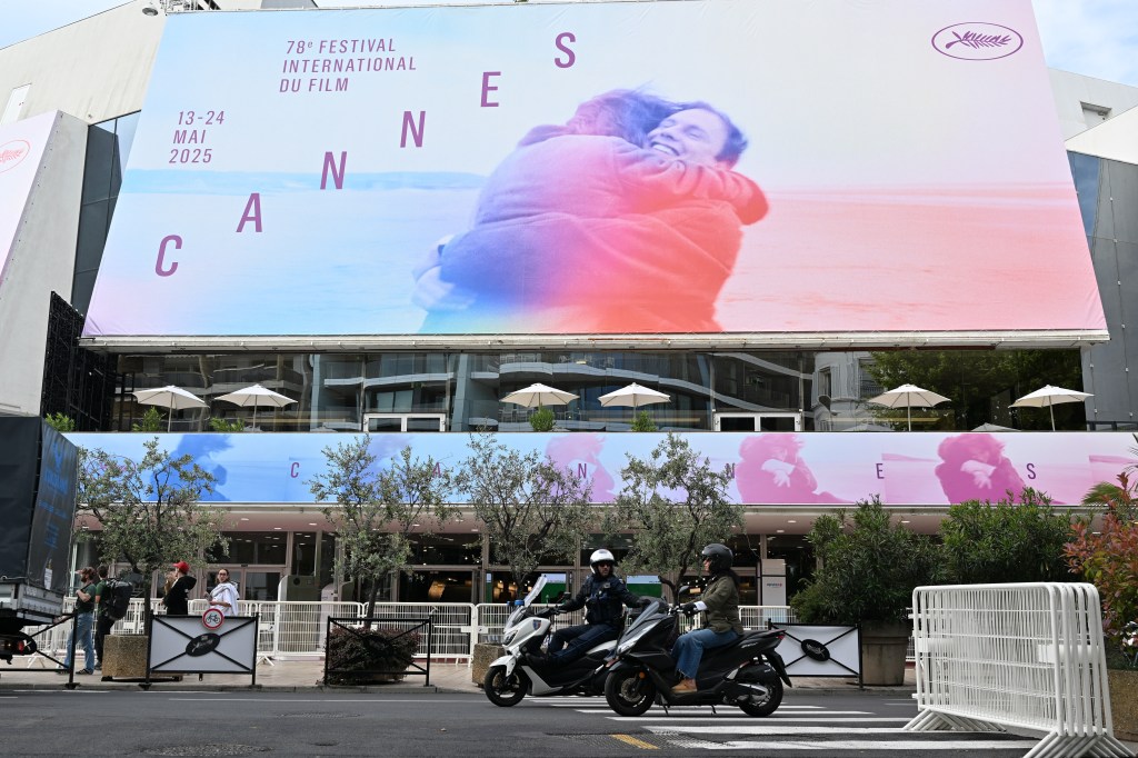 Widespread French power outage shuts down Cannes Festival theater, closing ceremony expected to continue