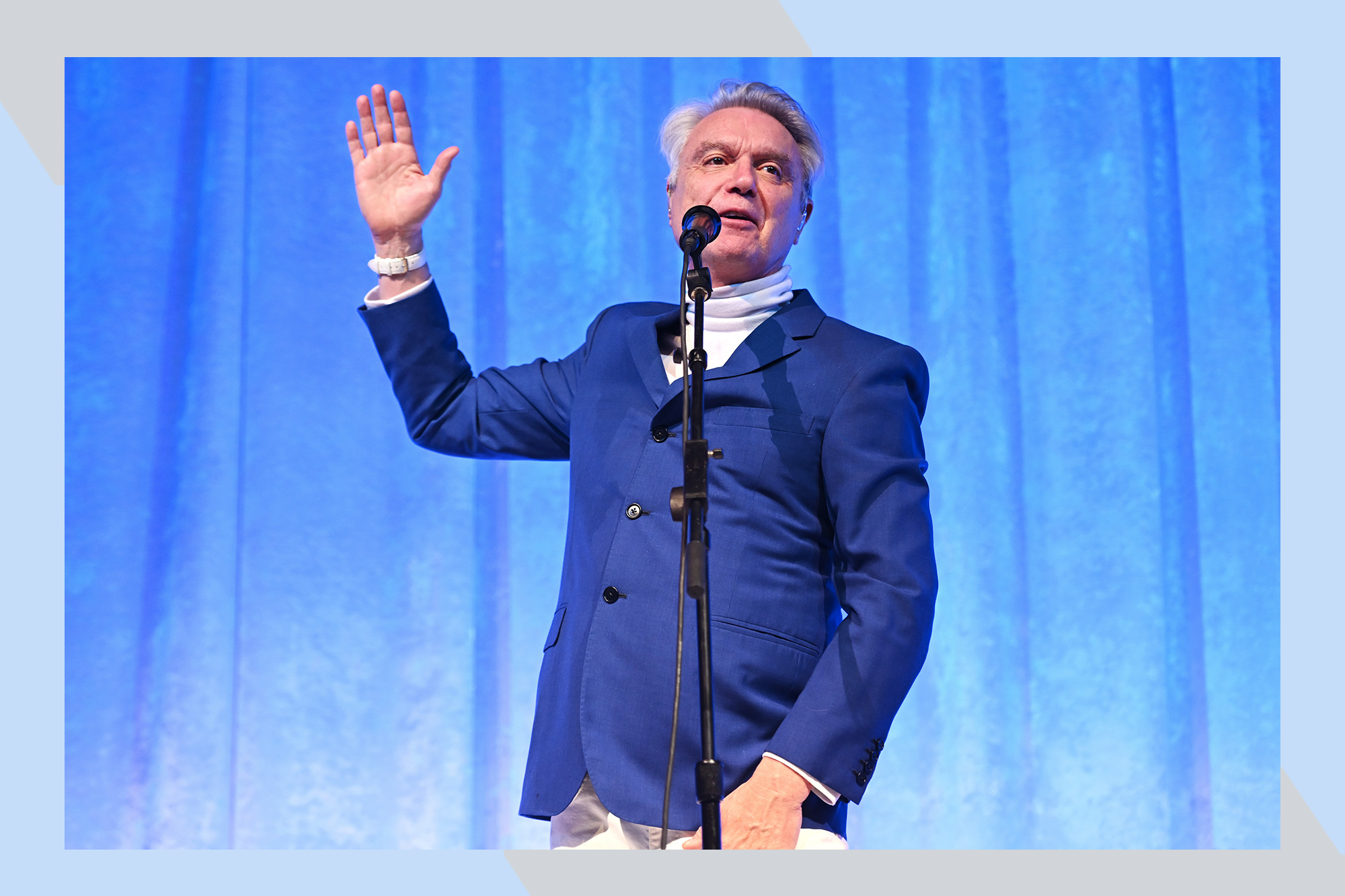 David Byrne announces 2025 tour, six NY shows. Get tickets today