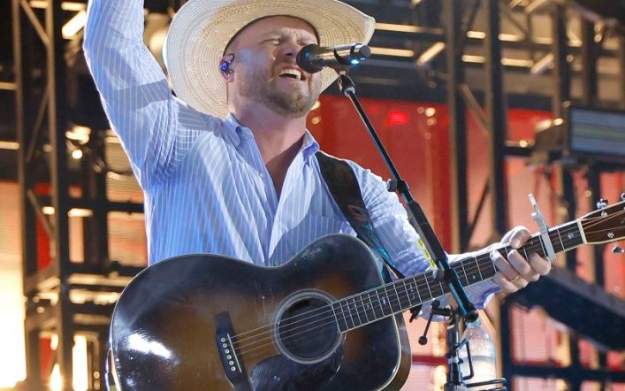 Country singer Cody Johnson forced to stop ‘God Bless America’ performance as violent brawl breaks out