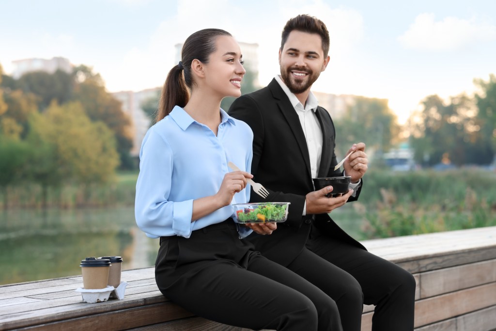 Single women resort to stealing men’s lunches to get asked out on a date: ‘Why is it getting to this point?’