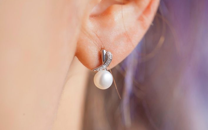 Wearing this specific accessory might prevent men from dating women—and they don’t even realize it: ‘No wonder I’m single’