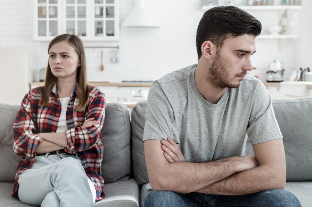 Husband praised for admitting he was ‘clueless’ about gender roles in marriage: ‘Men can evolve and see the light’